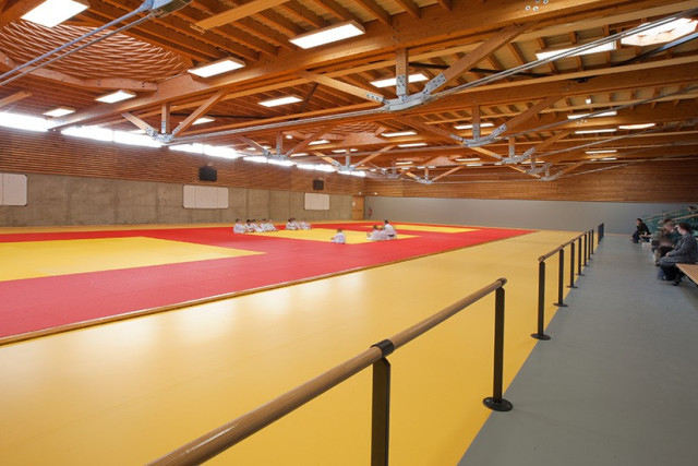 Omnisports Reference Multi-use 6.1mm